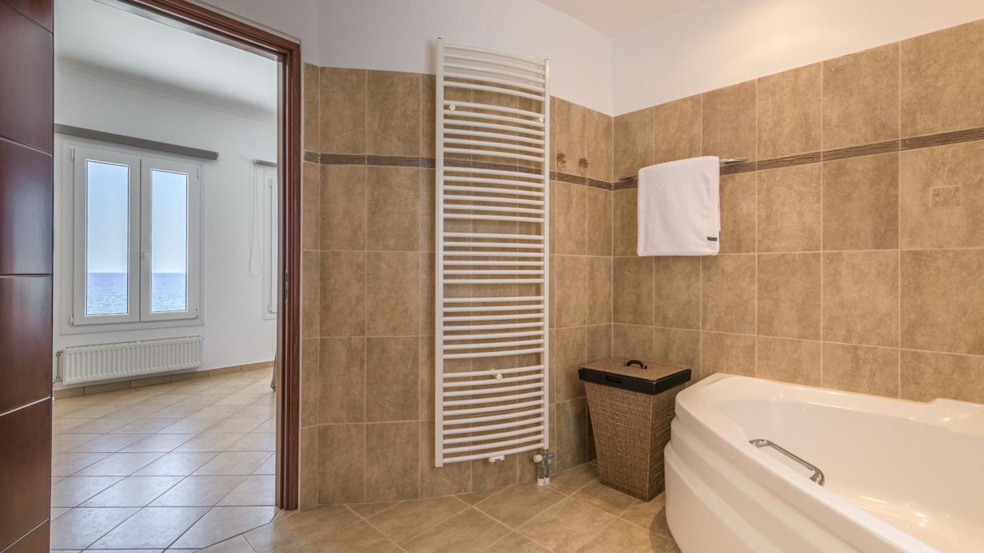 Villa Marisol Pollonia ภายนอก รูปภาพ
