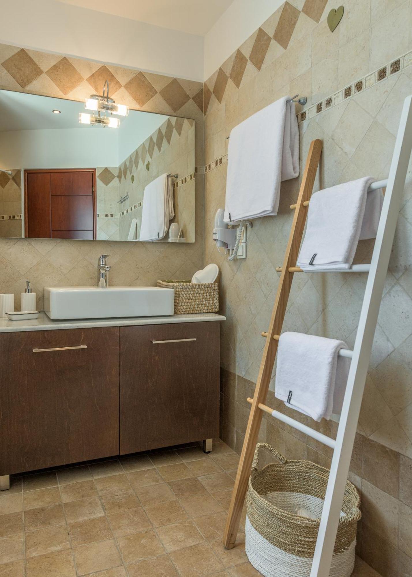 Villa Marisol Pollonia ภายนอก รูปภาพ